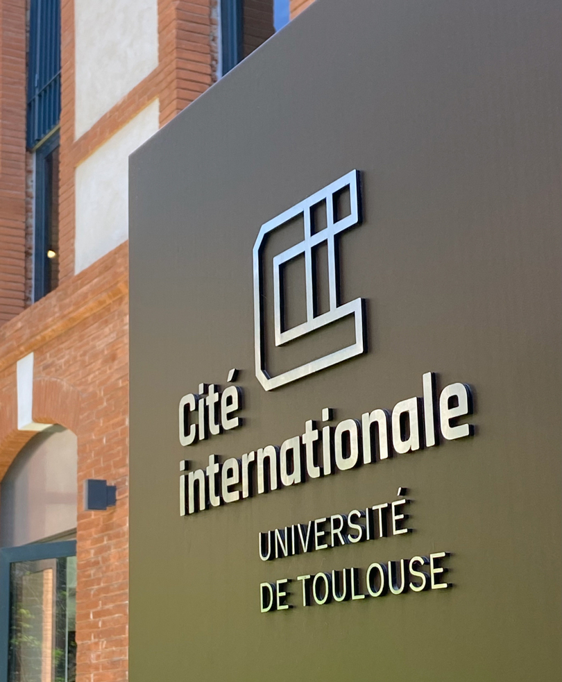 Enseigne Cité internationale de Toulouse Enseigne Cité internationale de Toulouse